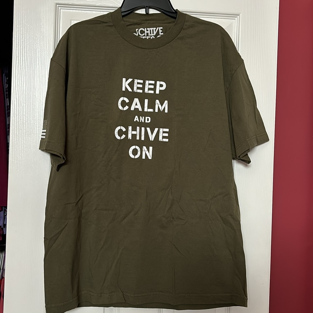 Keep calm and Chive on green short sleeve tshirt size xl